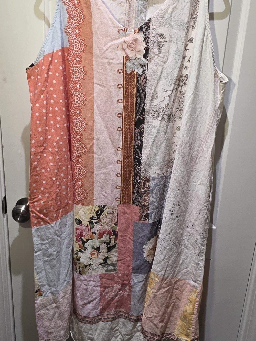 Patchwork Floral Sleeveless Midi Dress in Coral & Cream